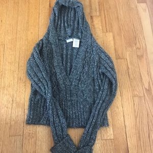 Cropped nit hooded sweater
